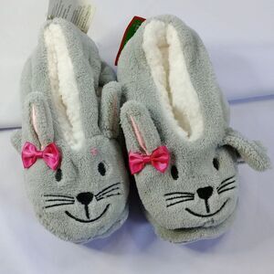 Snow Bunny Sherpa Lined Slippers Non Slip Grip Warm Fuzzy Girls NWT sz: 7-3